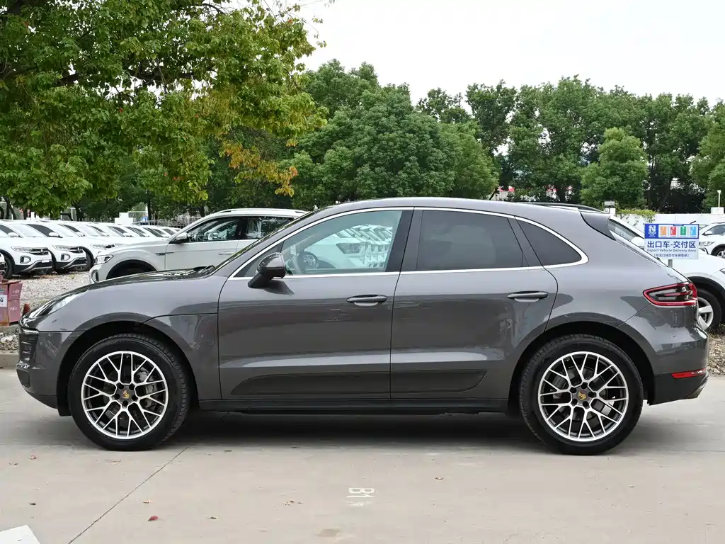 Porsche Macan — миниатюра 2