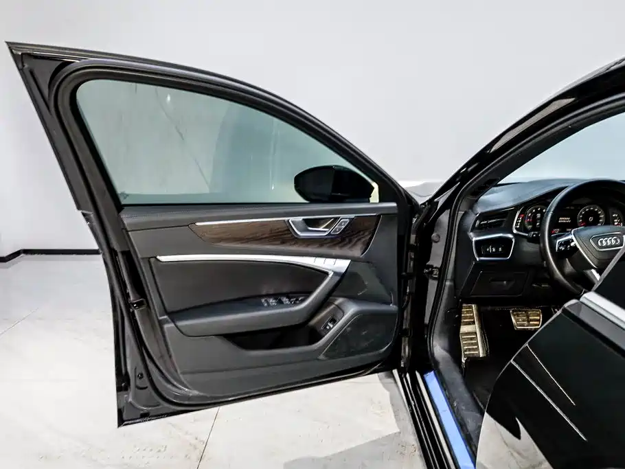 Audi A6L — миниатюра 8