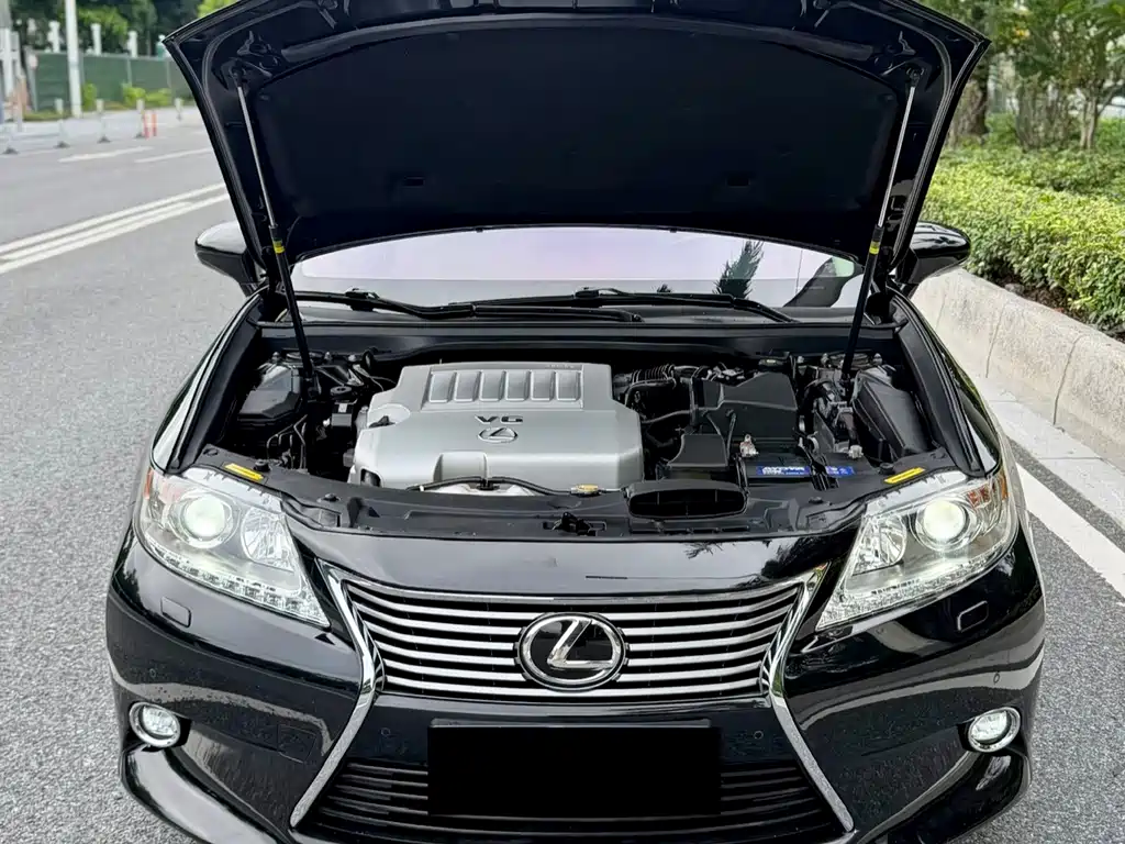 Lexus ES — миниатюра 4