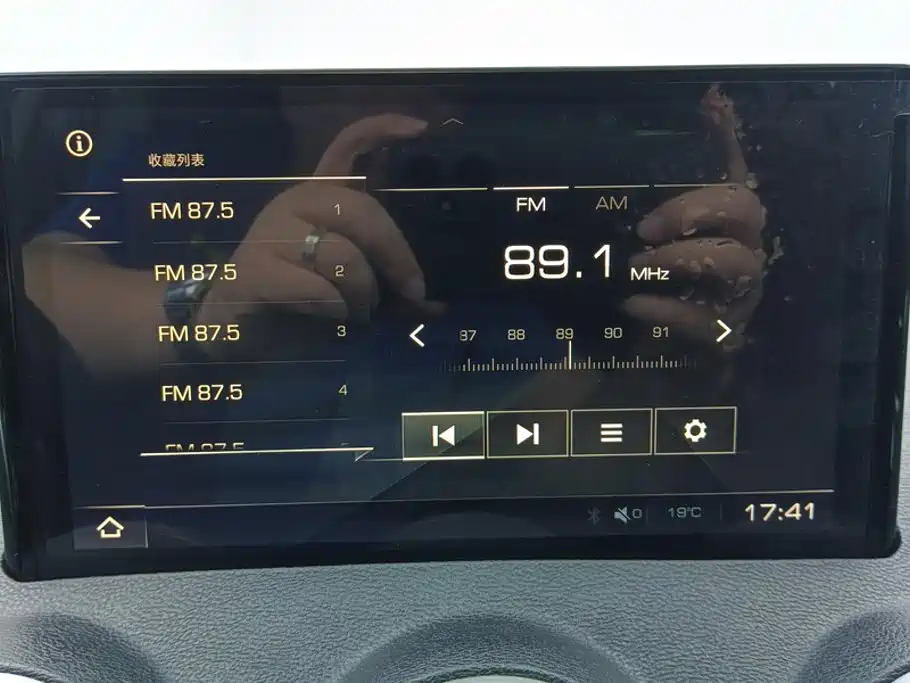 Wey Wey VV5 — миниатюра 13
