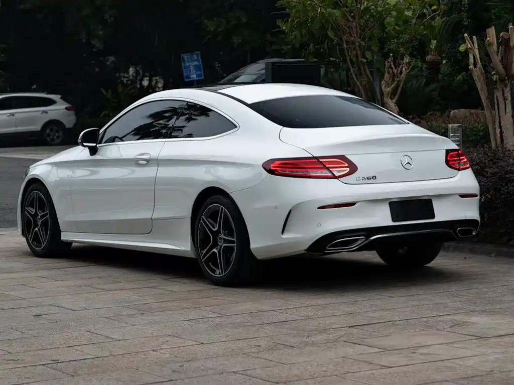 MERCEDES-BENZ C CLASS