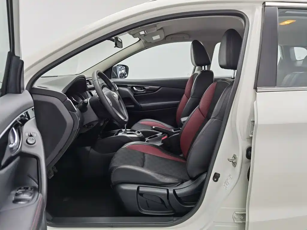 Nissan Qashqai — миниатюра 10