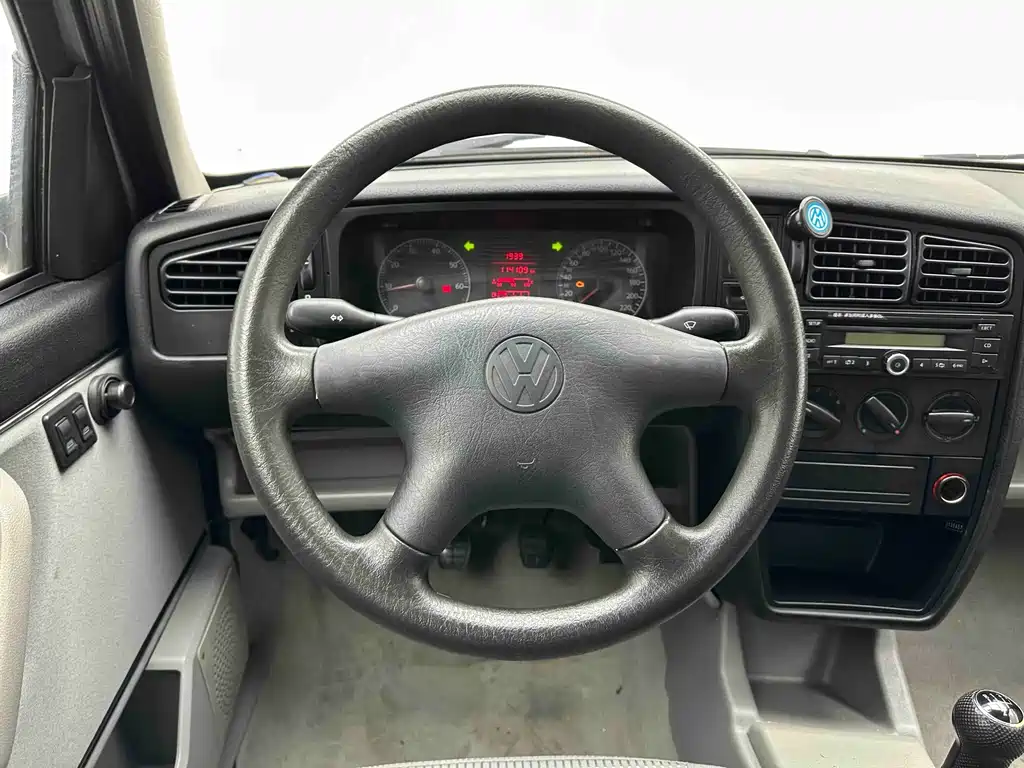 Volkswagen Jetta — миниатюра 13