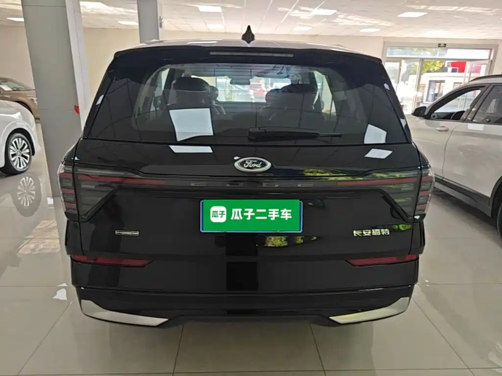 Ford Edge — миниатюра 6