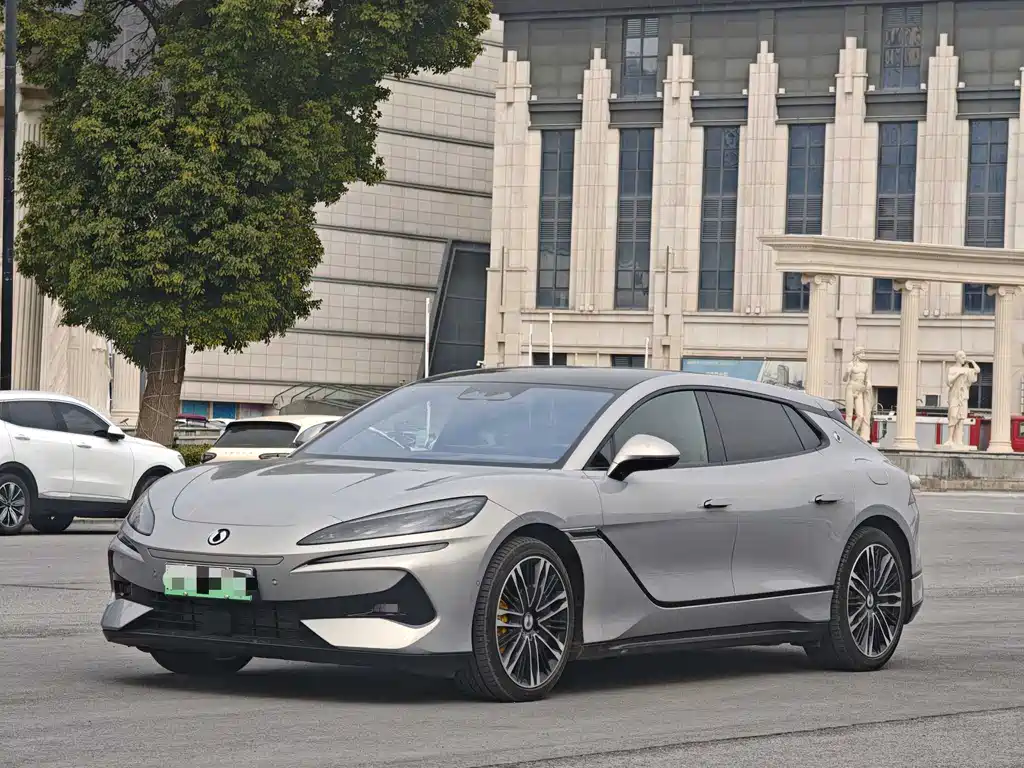 Denza Denza Z9GT 2024