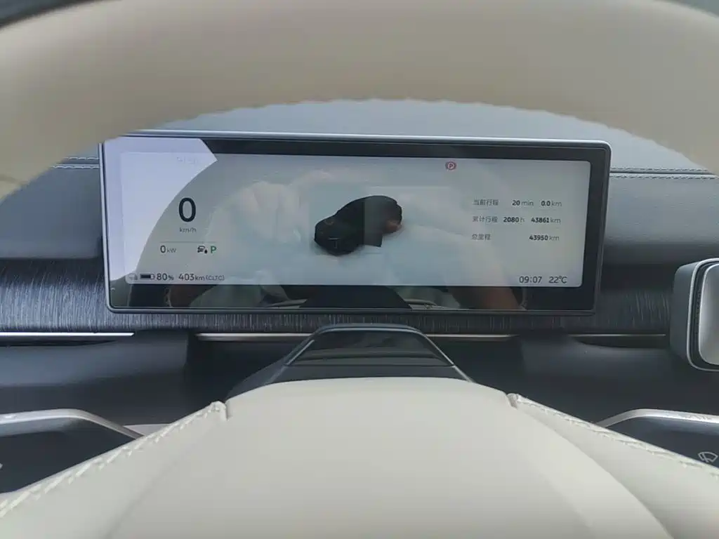 NIO ES6 — миниатюра 12