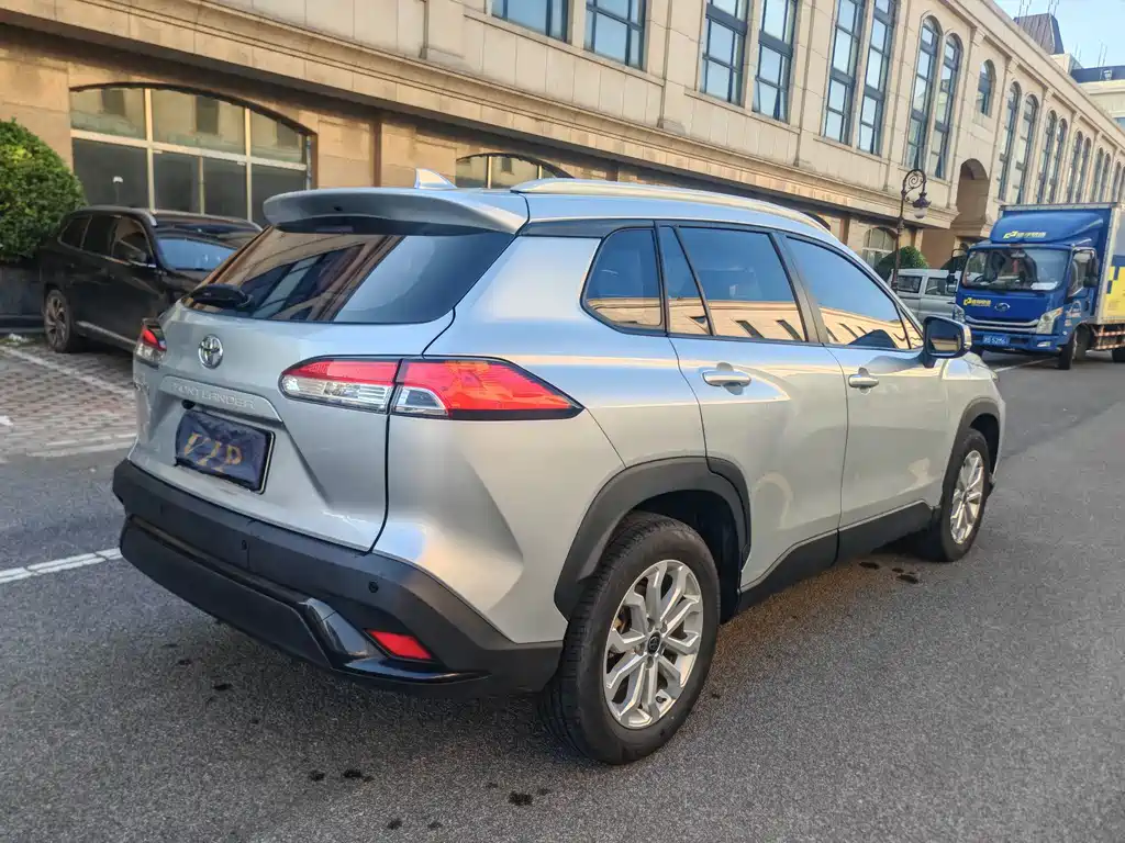 Toyota Frontlander — миниатюра 13