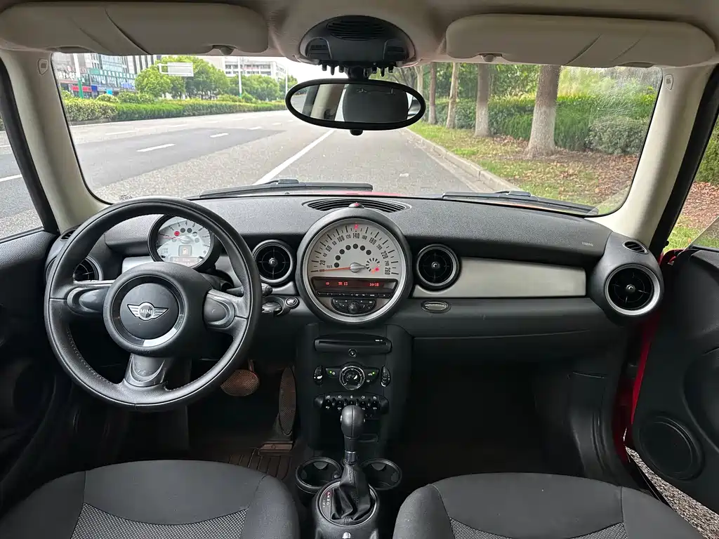 MINI Mini Clubman — миниатюра 6