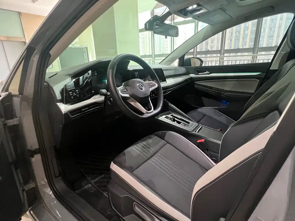 Volkswagen Golf 2021 280TSI DSG Pro