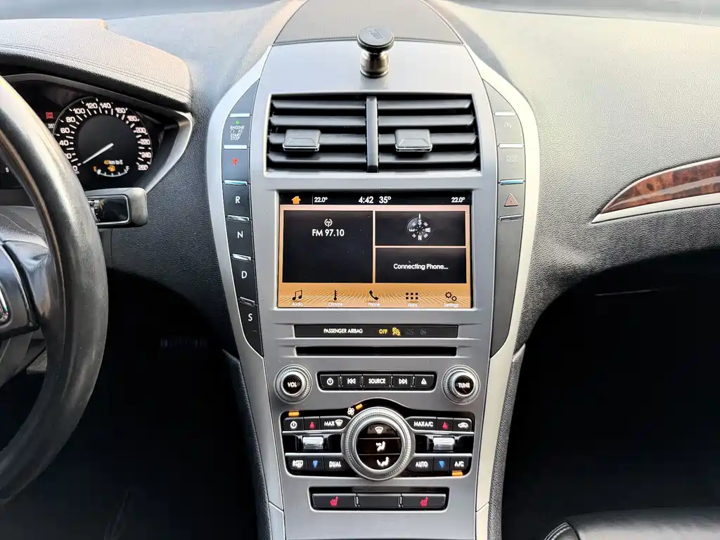 Lincoln MKZ — миниатюра 11