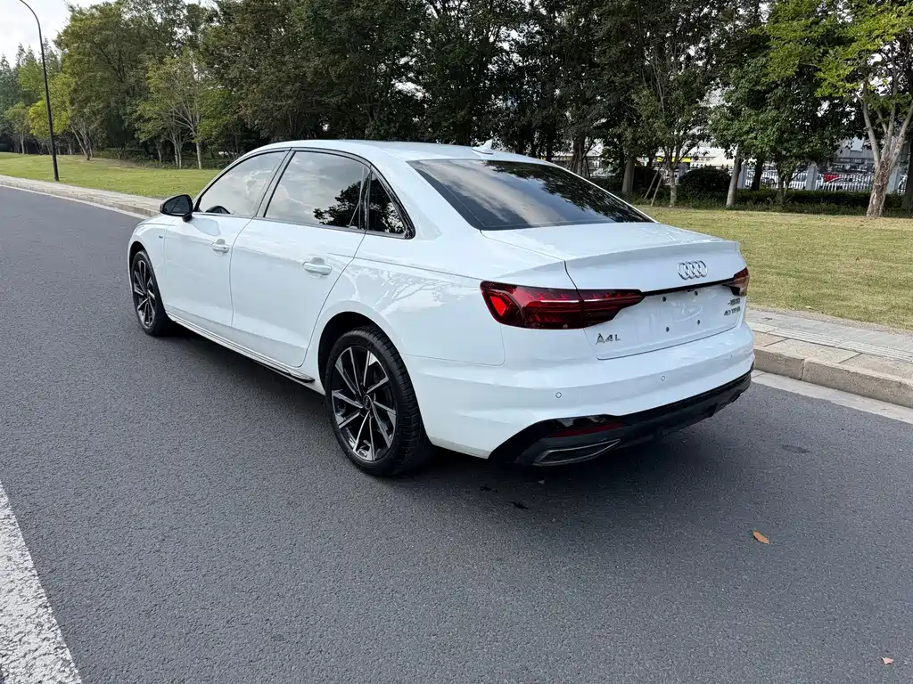 Audi A4L — миниатюра 13