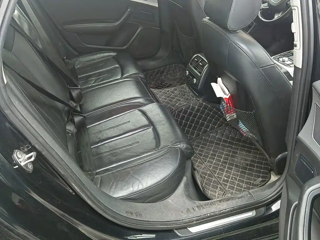 Audi A6L — миниатюра 15