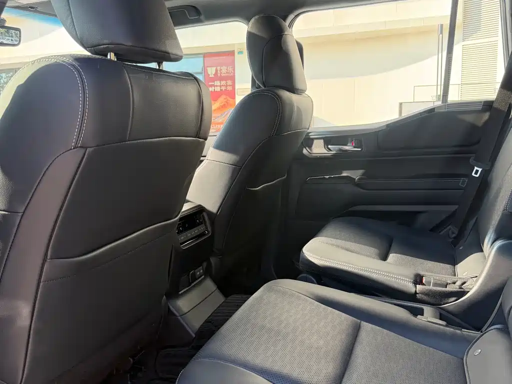 Toyota Prado — миниатюра 11