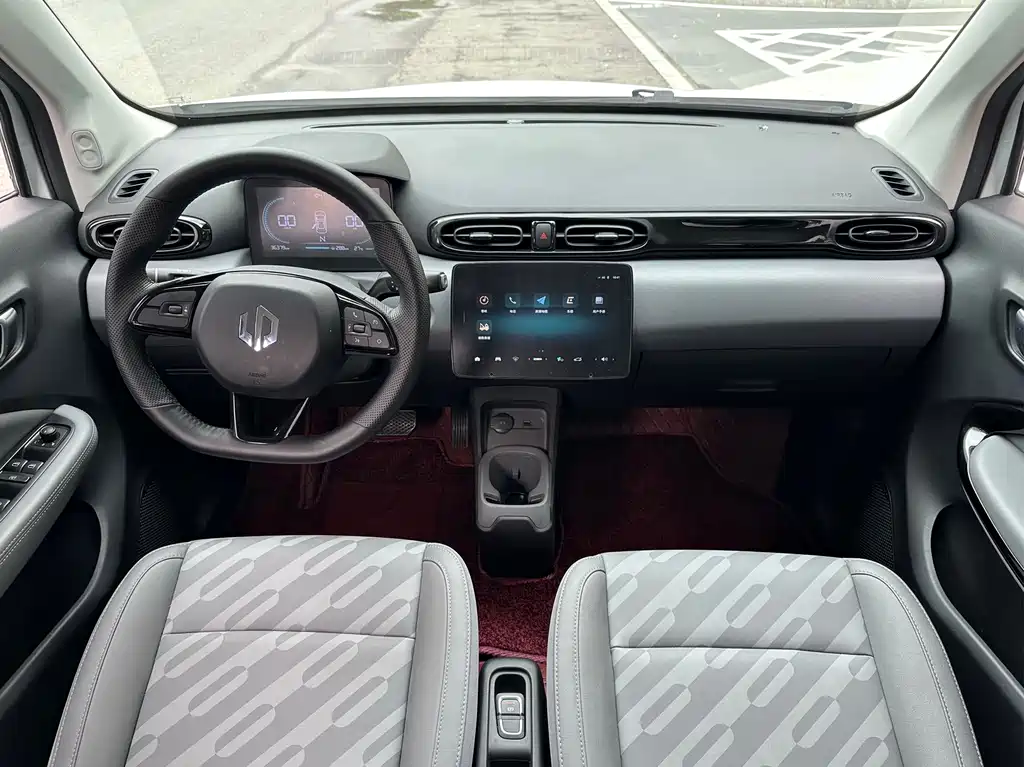 Leapmotor Leapmotor T03 — миниатюра 8