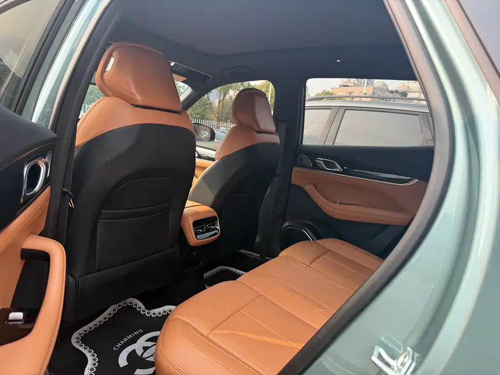 Geely Boyue L — миниатюра 5