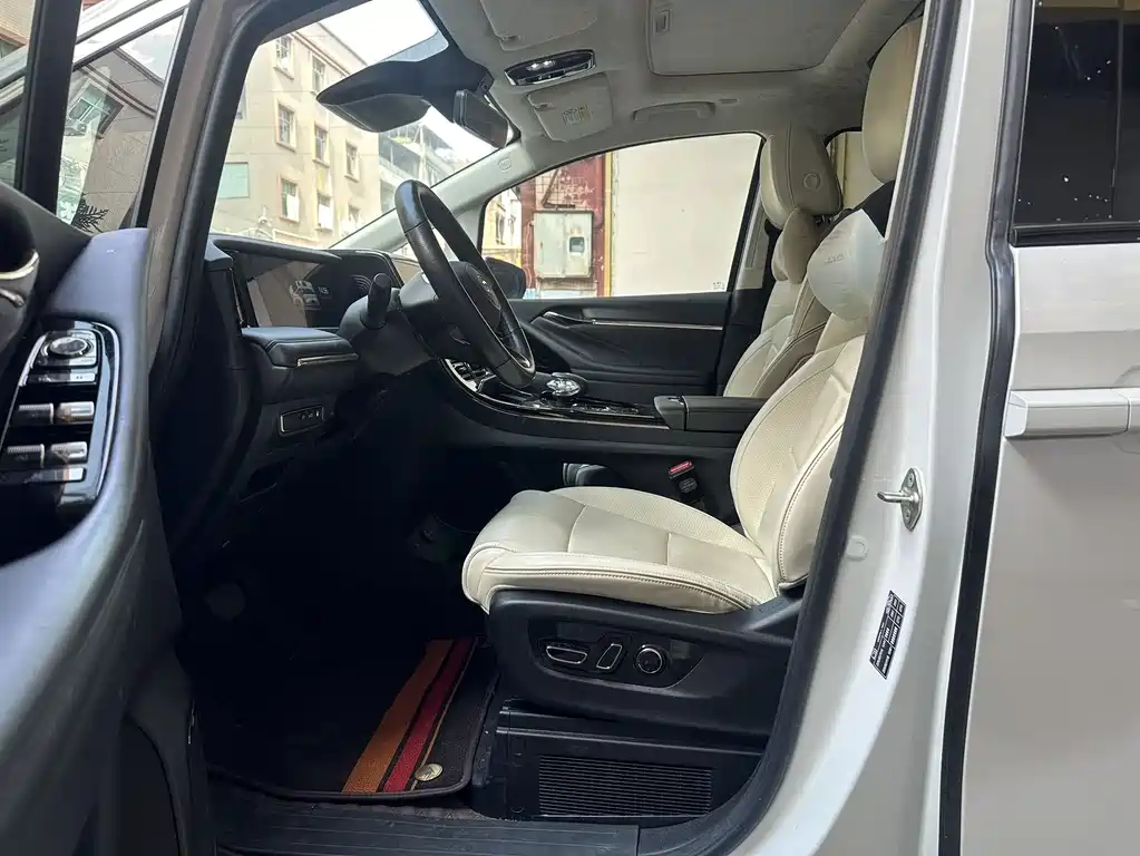 GAC Motor Trumpchi E9 — миниатюра 8