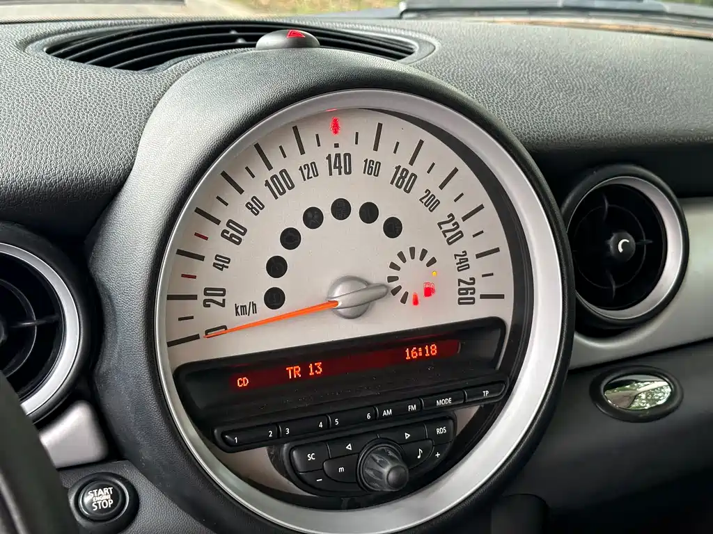 MINI Mini Clubman — миниатюра 8