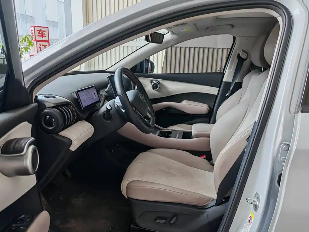 BYD Yuan Plus — миниатюра 11