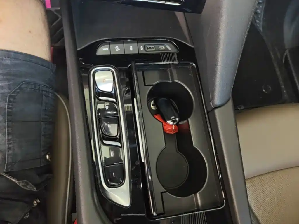 Buick Enclave — миниатюра 14