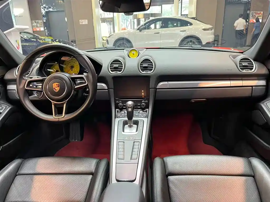 Porsche 718 2018 Cayman 2.0T
