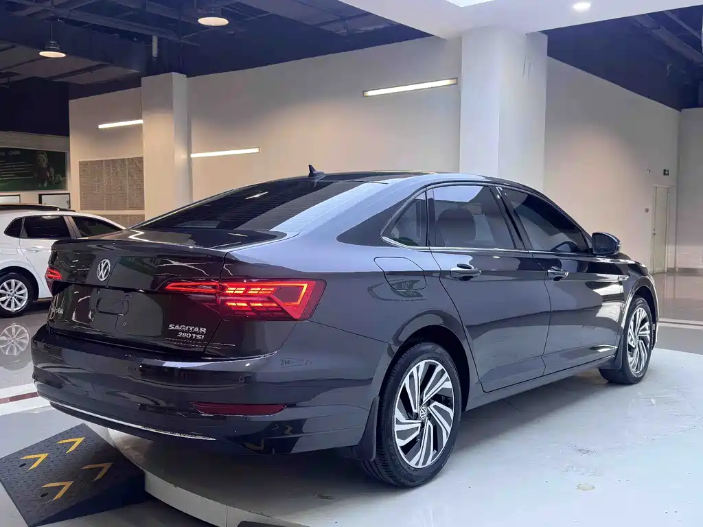 Volkswagen Sagitar 2022 280TSI DSG