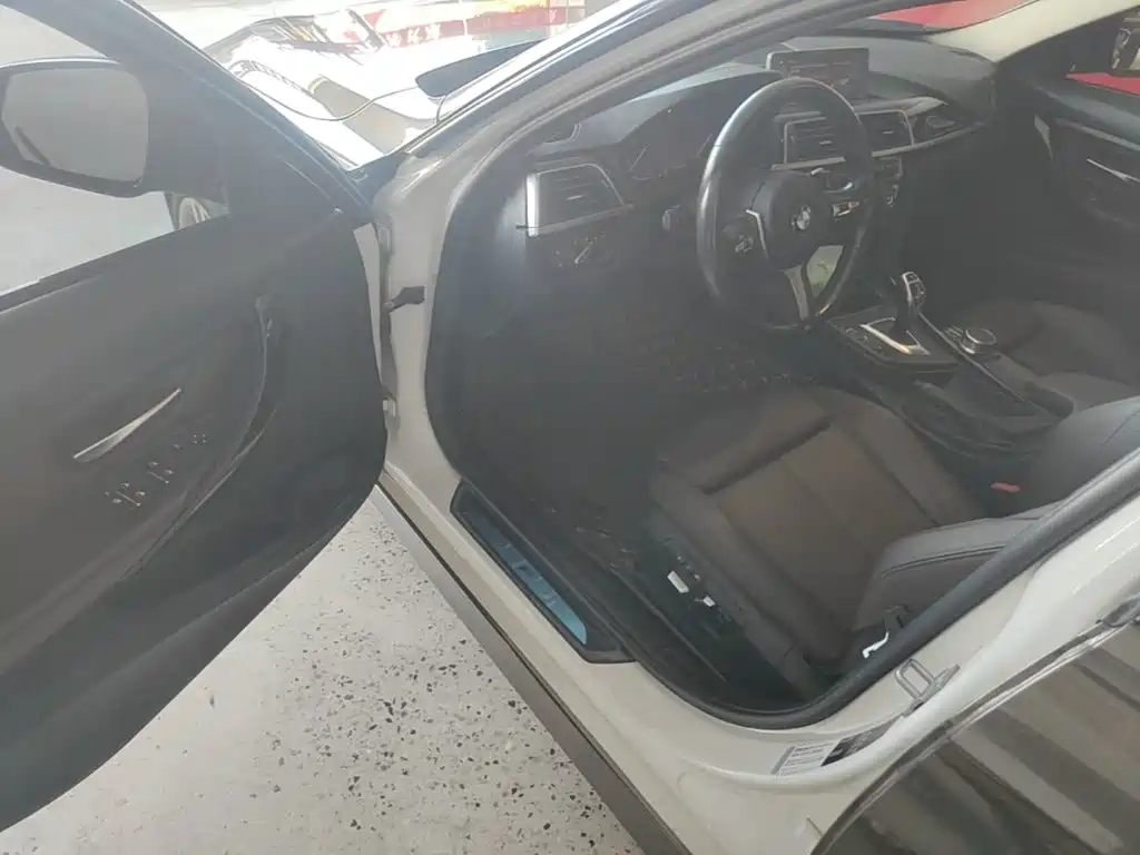 BMW 3 Series — миниатюра 16