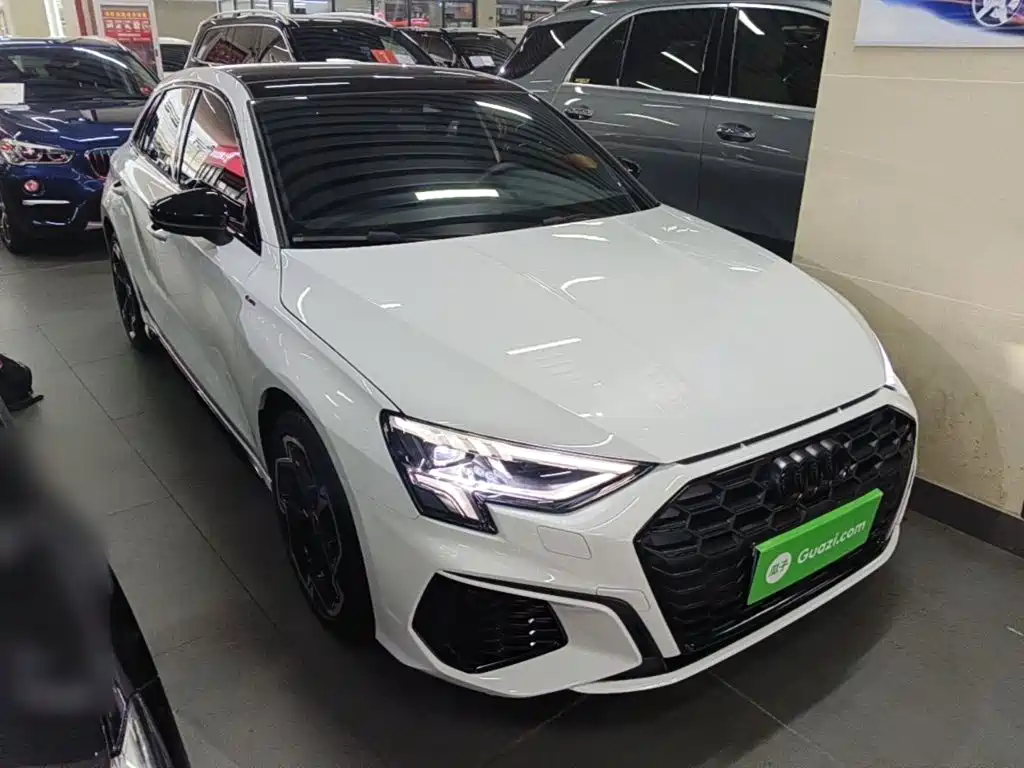 Audi A3 2024 Sportback 35 TFSI Luxury Sport