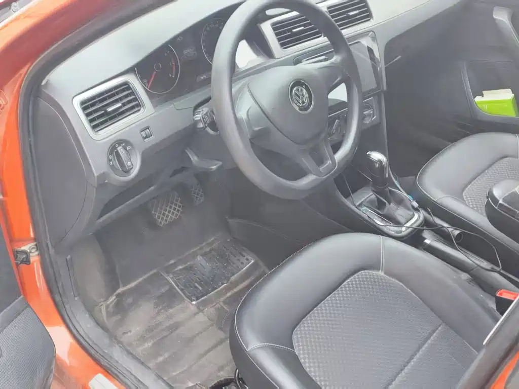 Volkswagen Santana 2015 1.6L AT Comfort