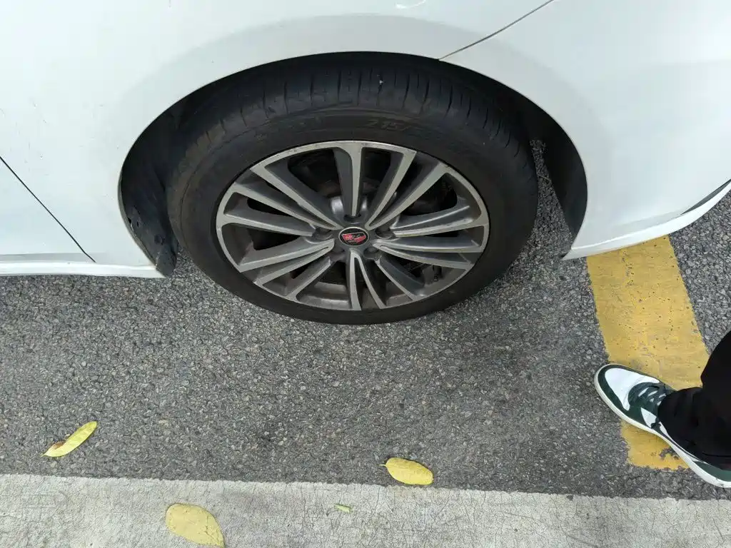 Roewe i6 Classic — миниатюра 24
