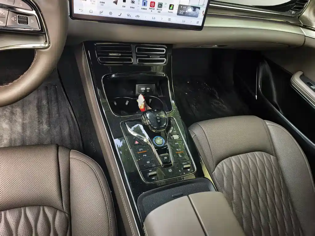 BYD Han 2025 DM-i Smart Drive 125KM Luxury