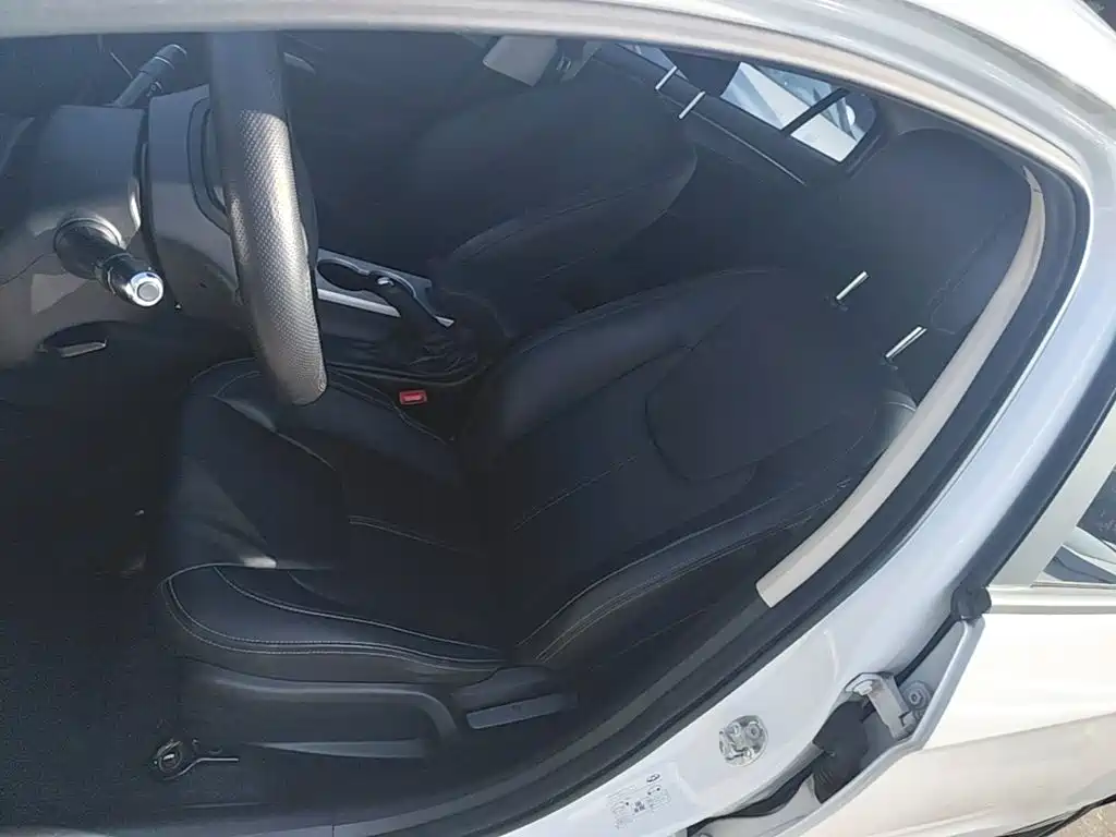 Chery Arrizo 5 — миниатюра 15