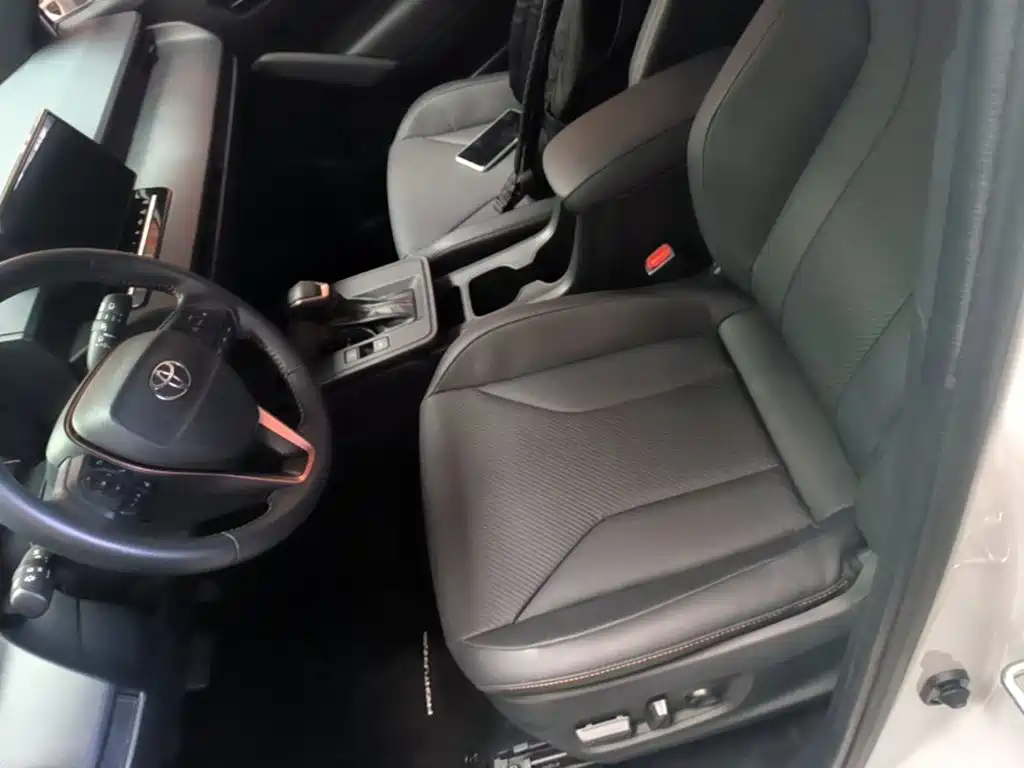 Toyota Frontlander — миниатюра 15