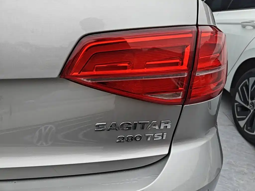Volkswagen Sagitar — миниатюра 8