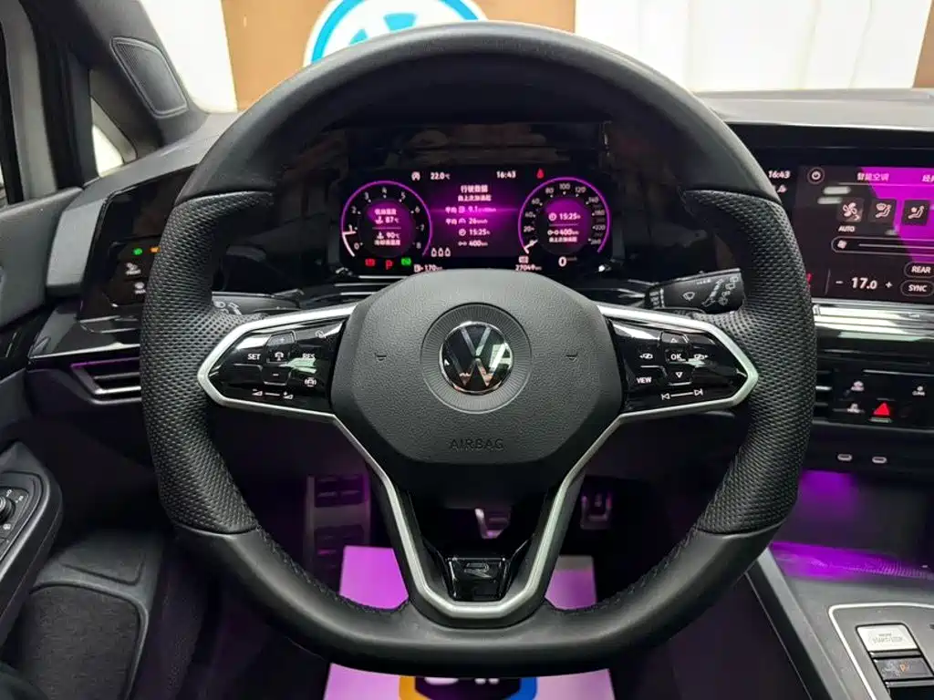 Volkswagen Golf — миниатюра 11