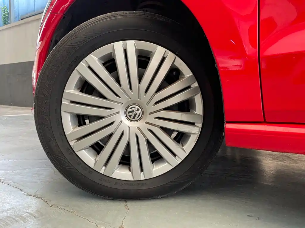 Volkswagen Polo — миниатюра 18