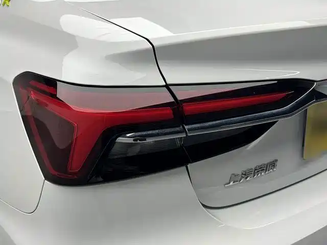 Roewe i6 MAX — миниатюра 18