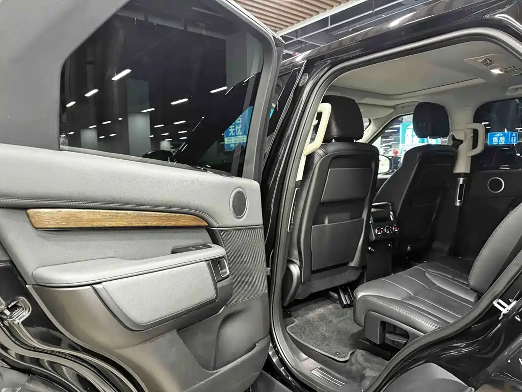 Land Rover Discovery — миниатюра 13