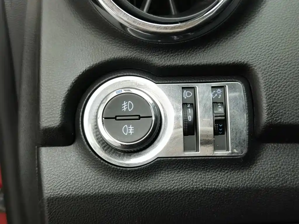 Chevrolet Trax — миниатюра 21