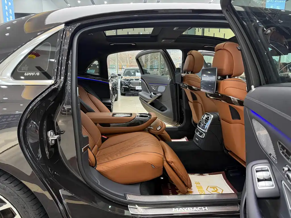 Mercedes-Benz S-Class — миниатюра 10