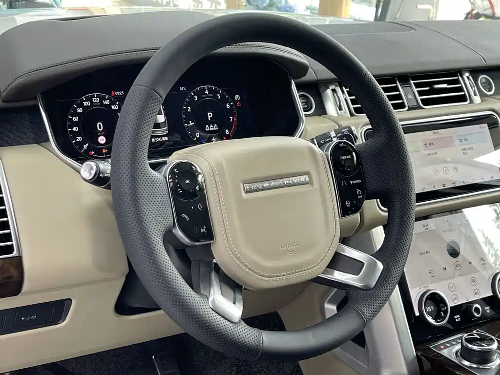 Land Rover Range Rover — миниатюра 6