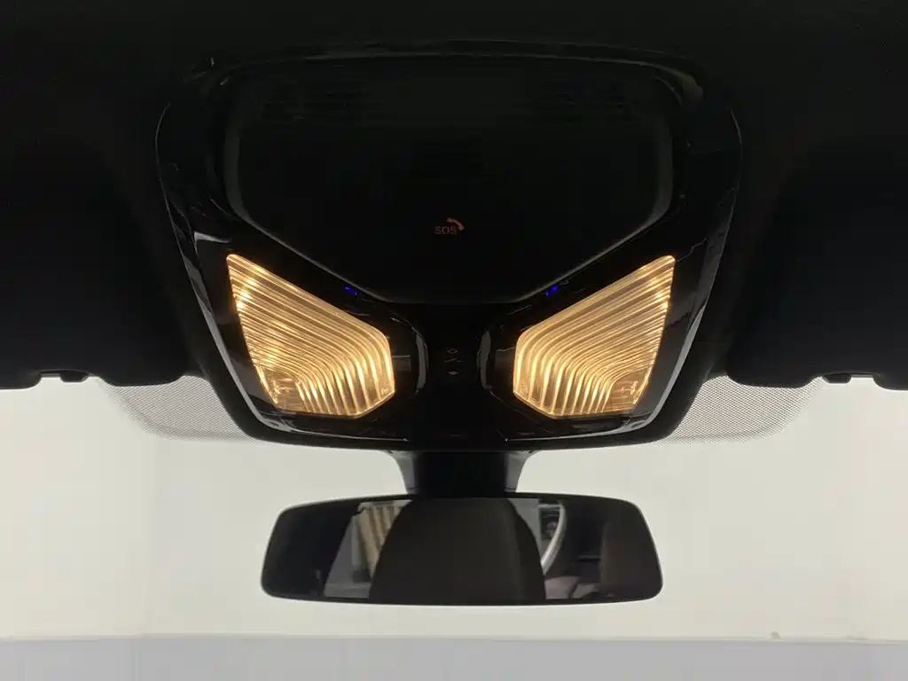 BMW 5 Series — миниатюра 26