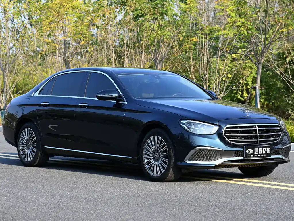Mercedes-Benz E-Class — миниатюра 3