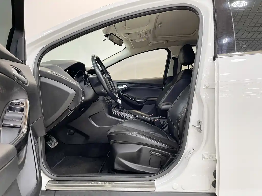 Ford Focus — миниатюра 14