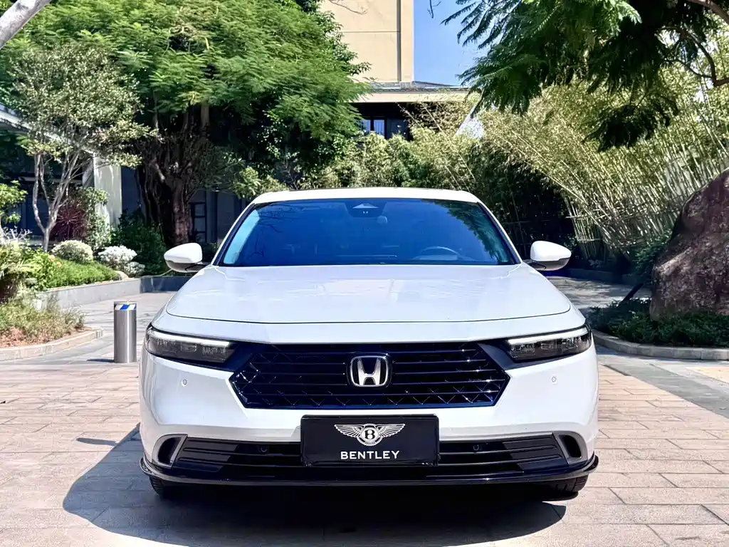 Honda Accord — миниатюра 2