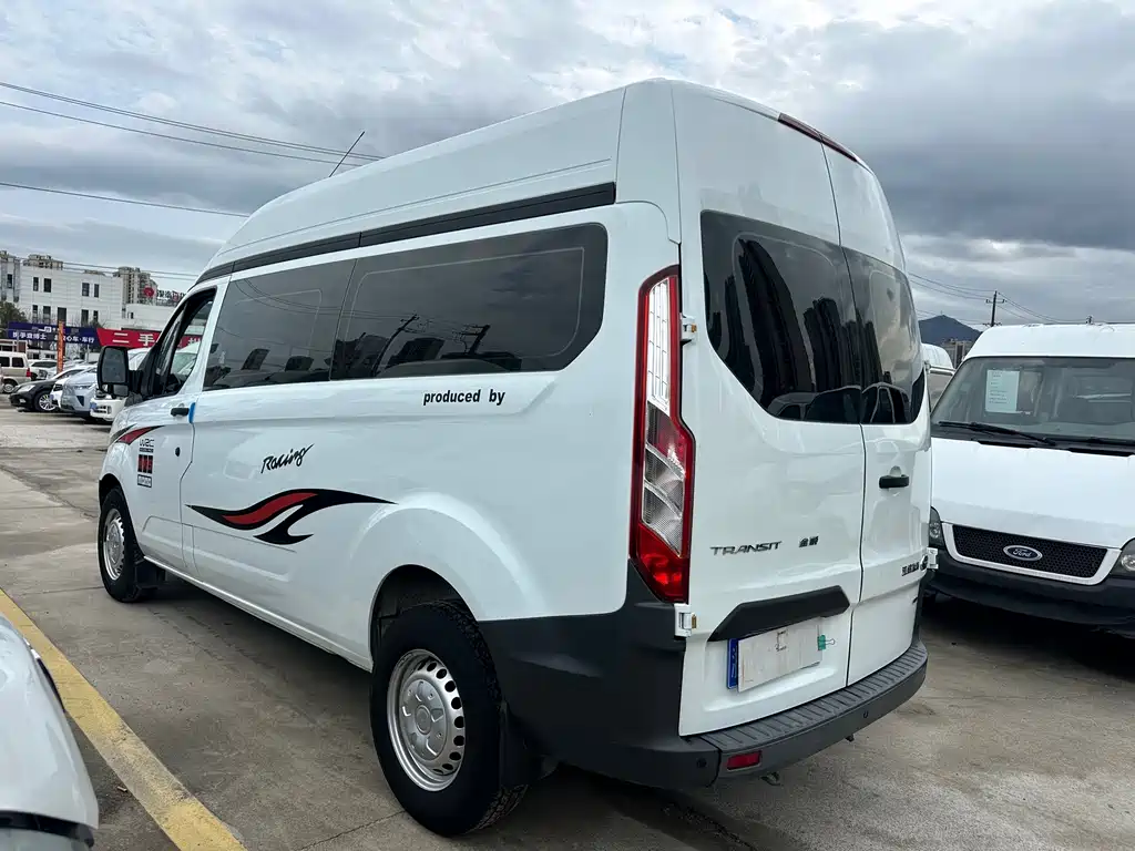Ford Transit — миниатюра 4