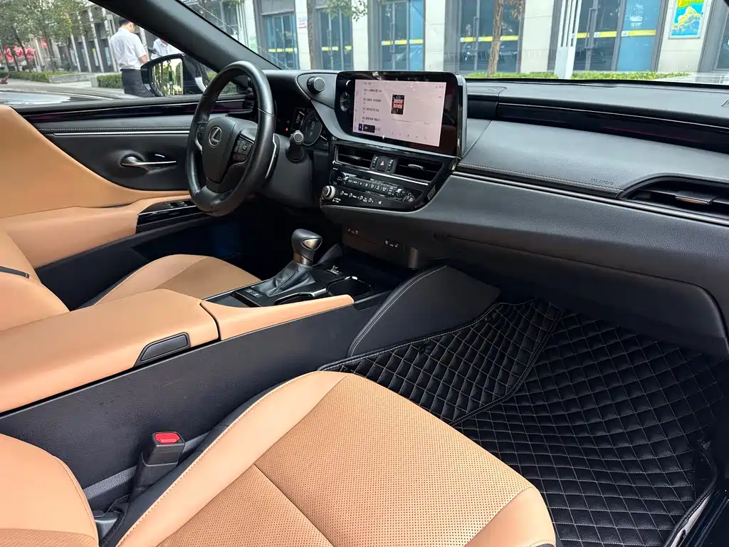 Lexus ES — миниатюра 10