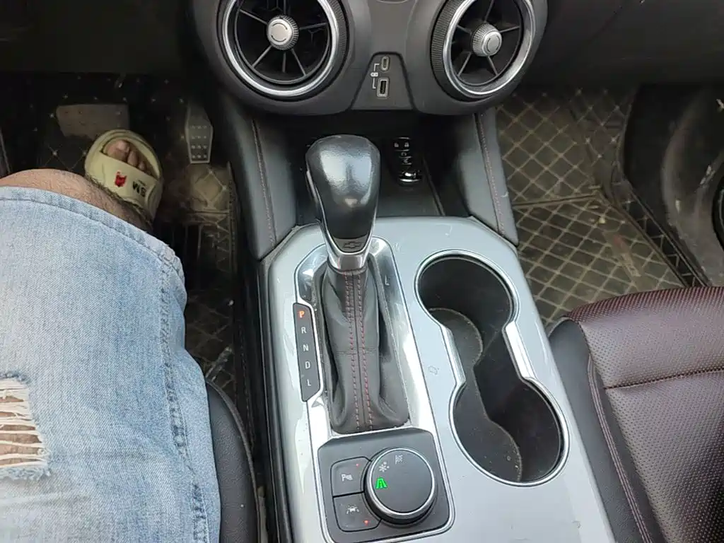 Chevrolet Blazer — миниатюра 14