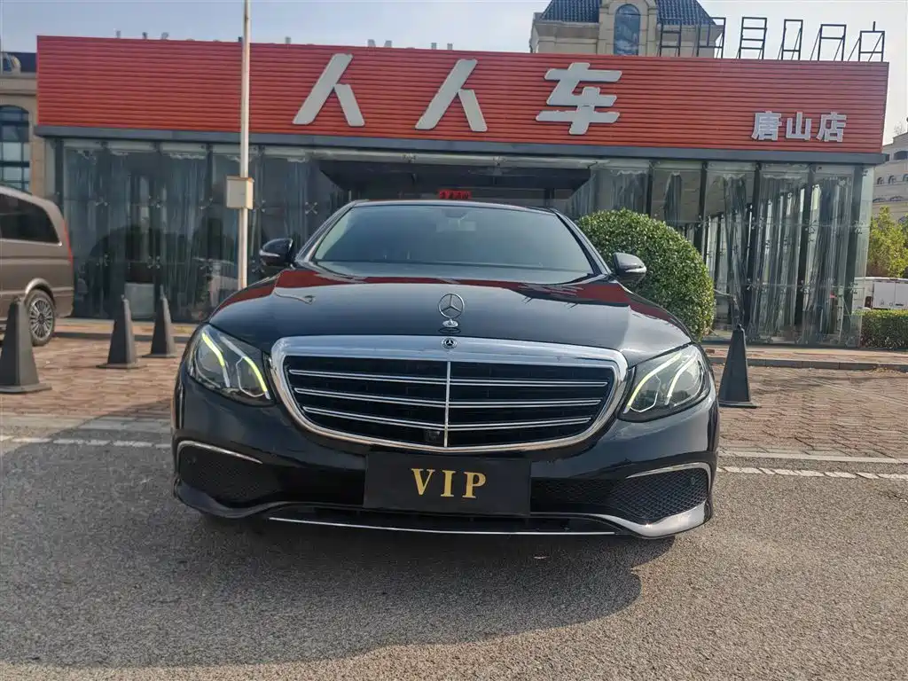 Mercedes-Benz E-Class — миниатюра 2