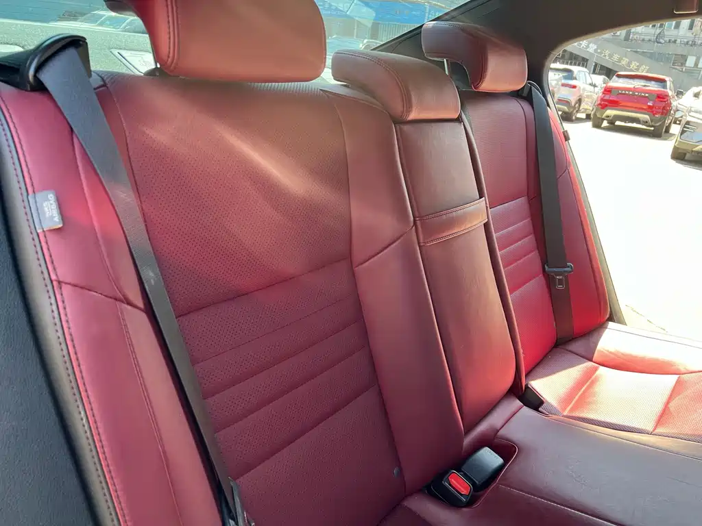 Lexus GS — миниатюра 12