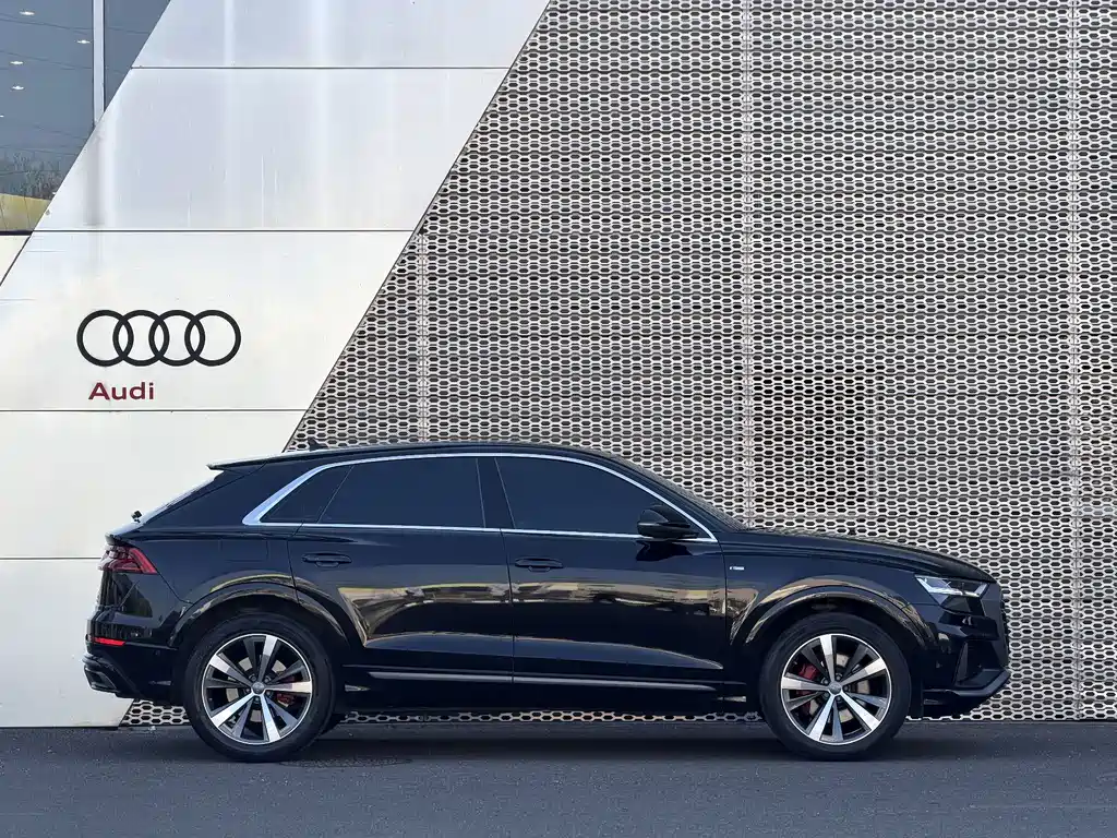 Audi Q8 — миниатюра 3